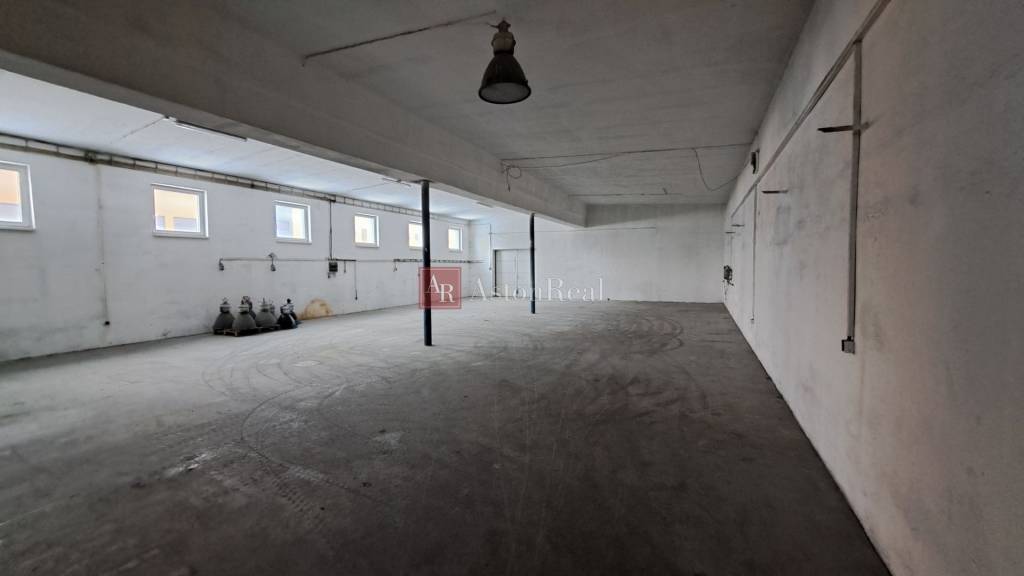 PREDAJ: Výrobno - prevádzkový objekt, Bystrická cesta, Ružom - 9