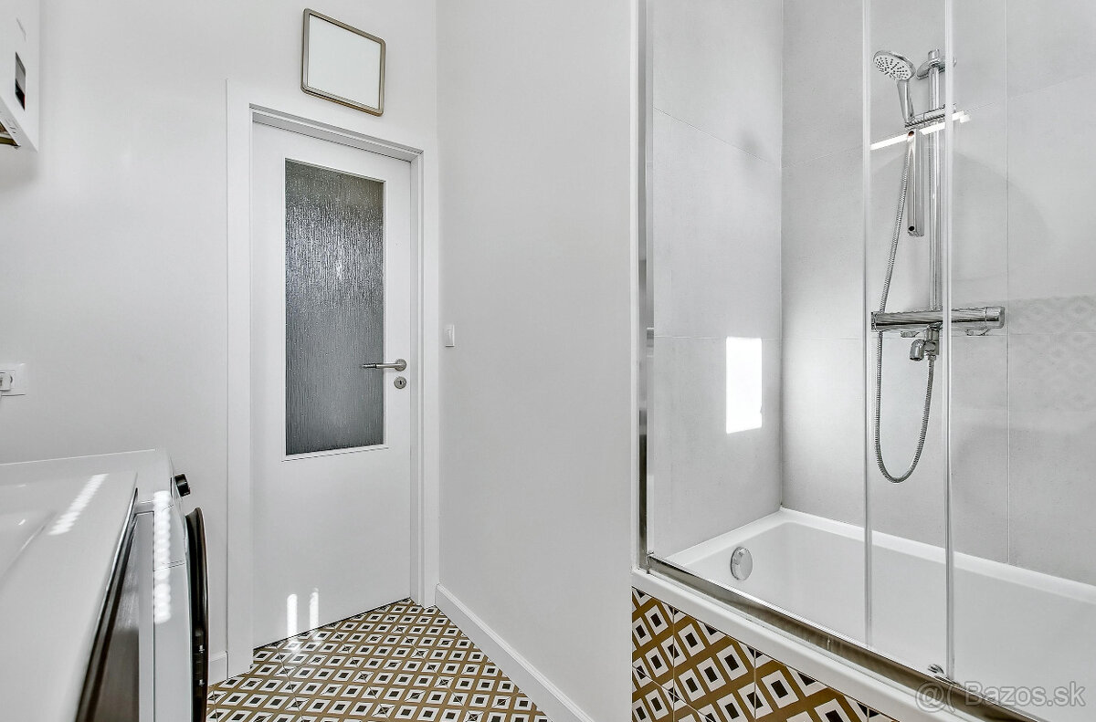 2 izb byt na skod do centra s parkovaním Boskovičová - 9