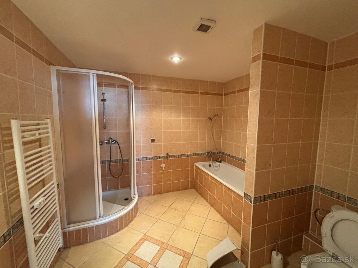 Administratívy priestor na prenájom v Poprade - 9