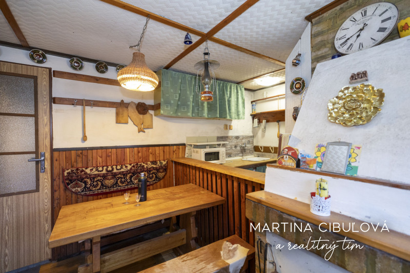 Murovaná chata s pozemkom je na predaj Tajov / Králiky - 9