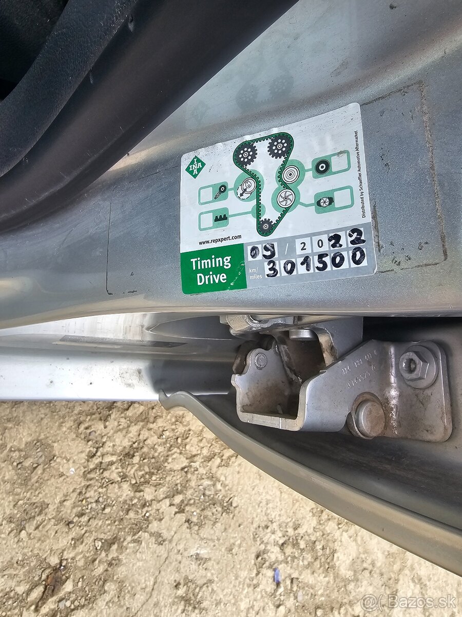 VOLKSWAGEN GOLF 6 1.6TDI 77KW - 9