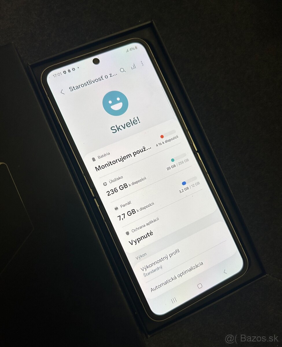 Samsung Galaxy Z Flip 6 256GB - top stav - 9