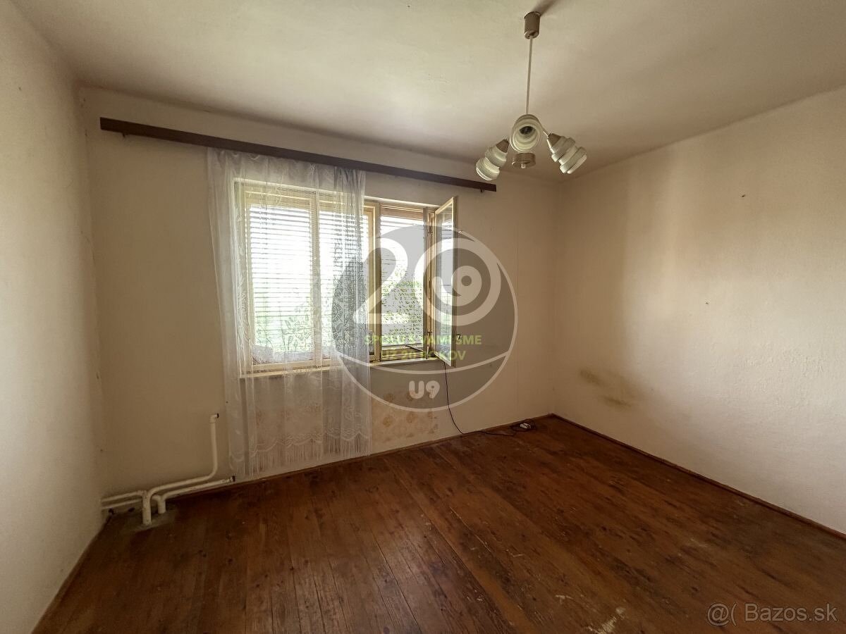 Príjemný rodinný dom vhodný na chalupu aj trvalé bývanie v o - 9