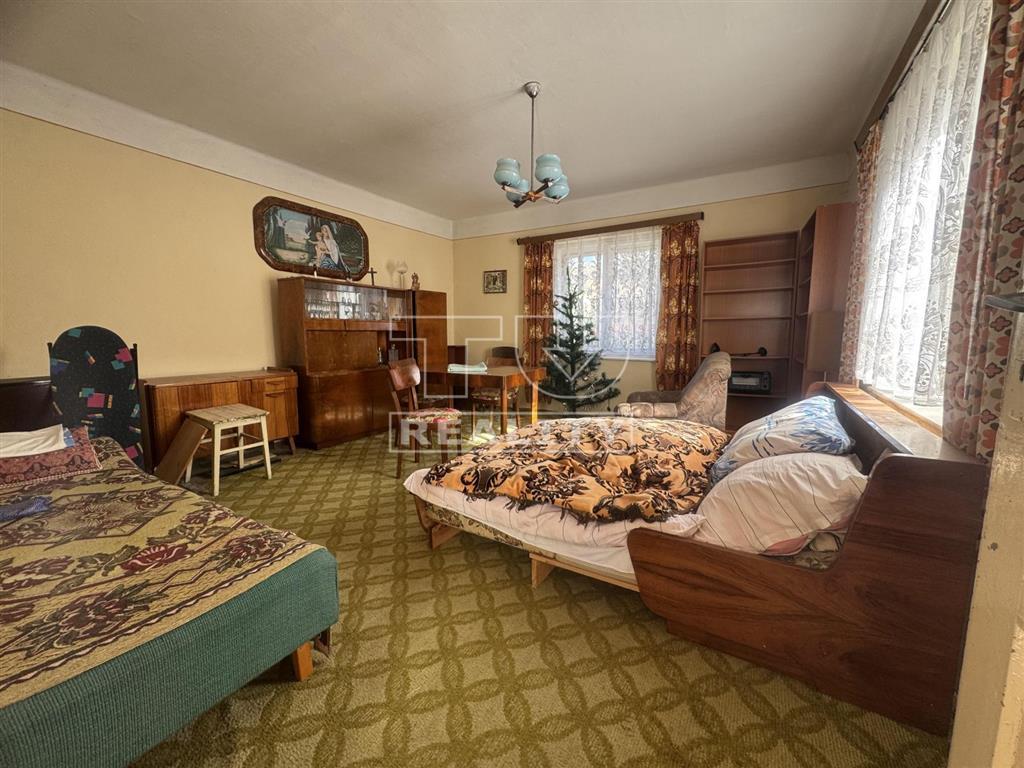 Dom s krásnym pozemkom 1550m2 len 7m od Trstenej a Tvrdošína - 9