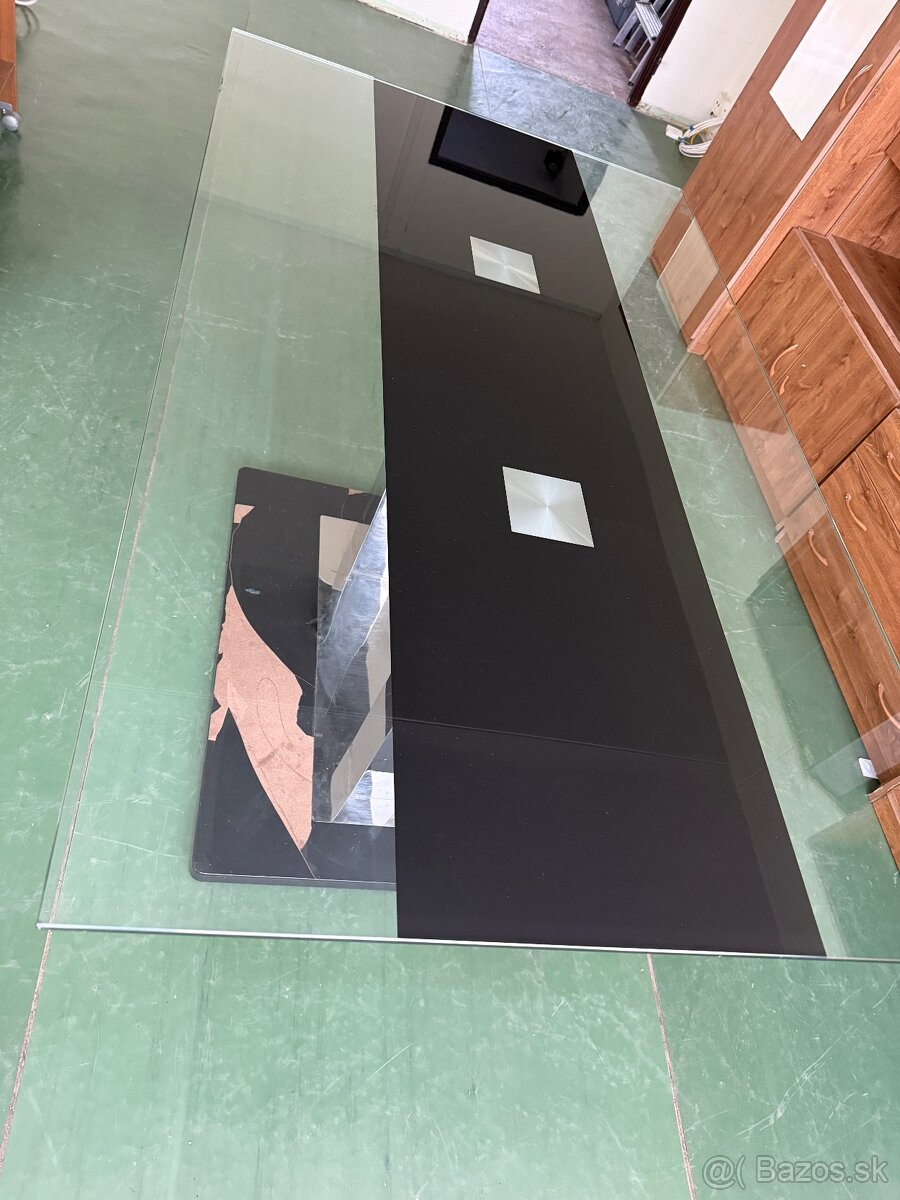 Jedálenský stôl - 9