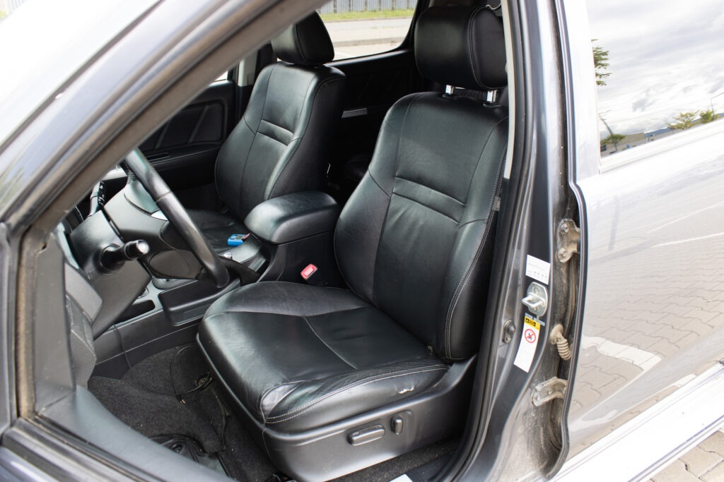 Toyota Hilux z roku 2014 - 9