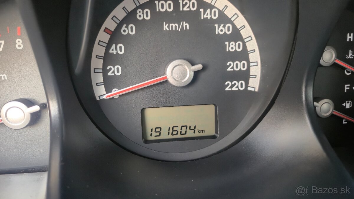 Kia Sportage 4x4 2.0 + LPG - 9