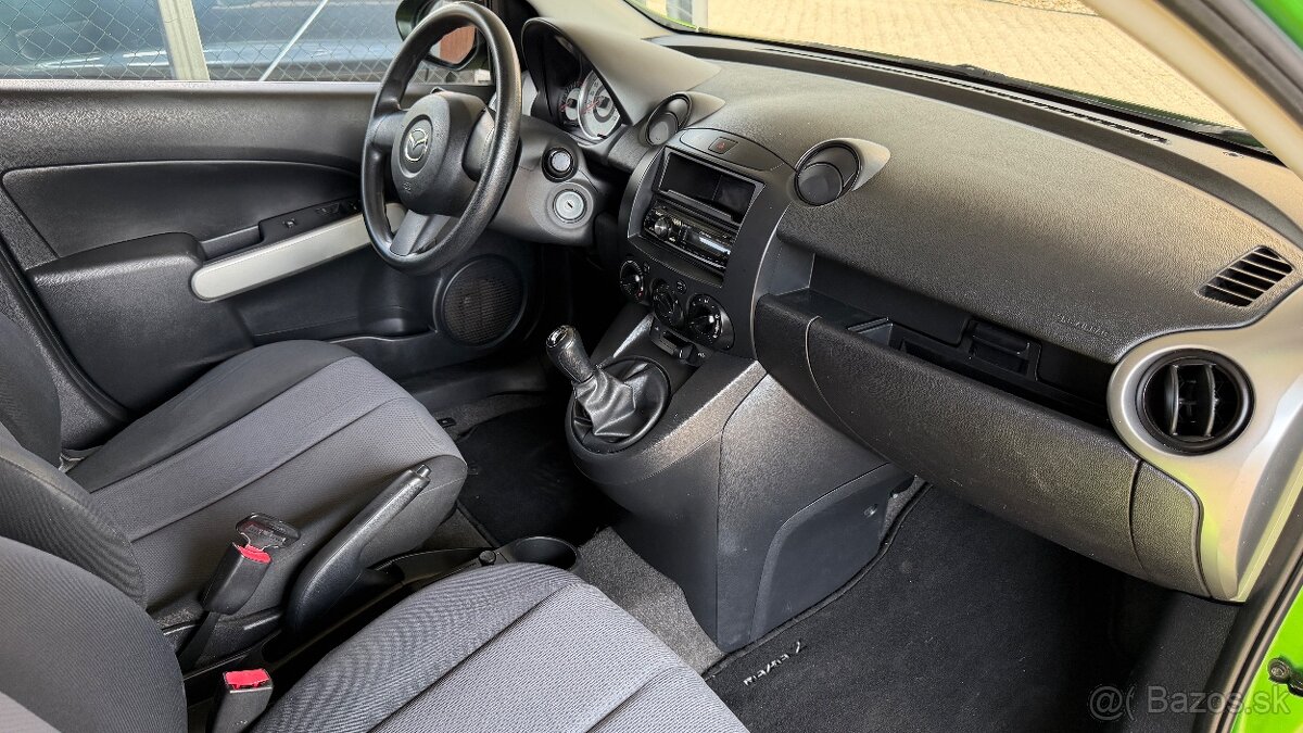 Mazda 2 1.3 benzin - 9