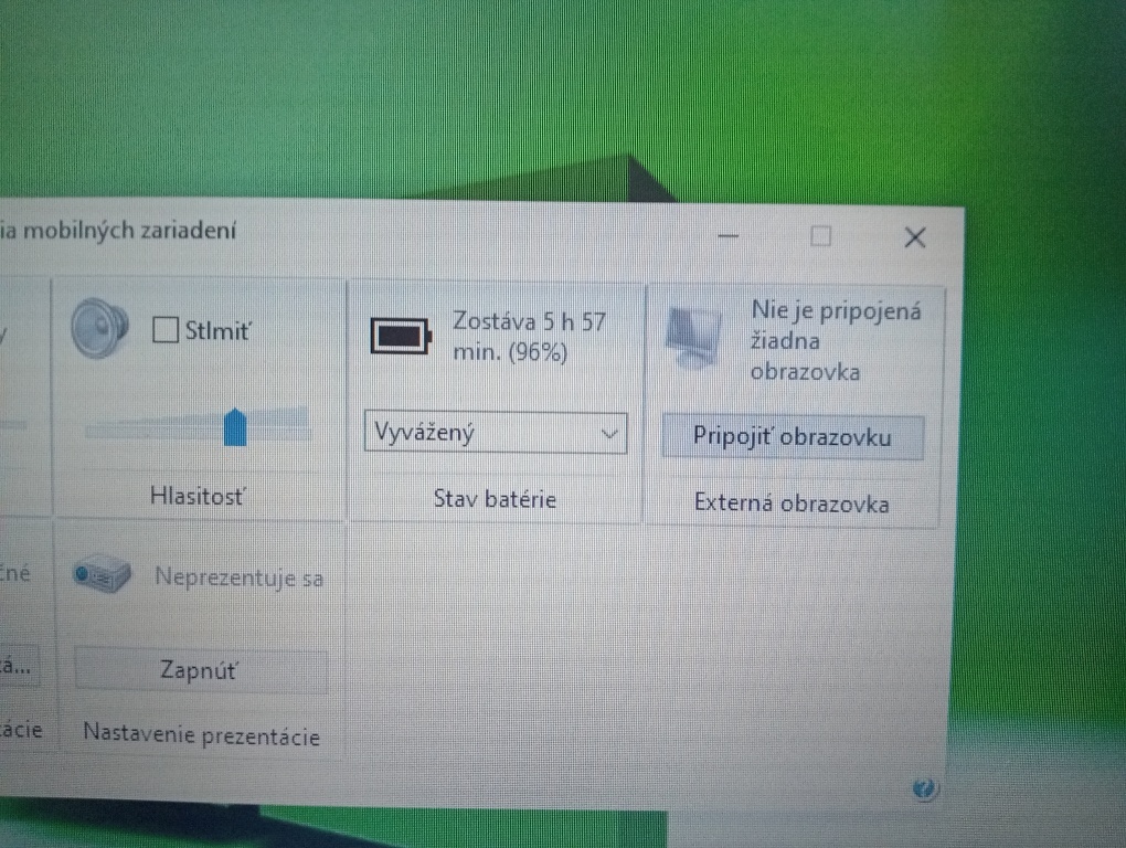 Lenovo thinkpad a475 , 4-jadrový procesor AMD ,8gb ram ,HDMI - 9