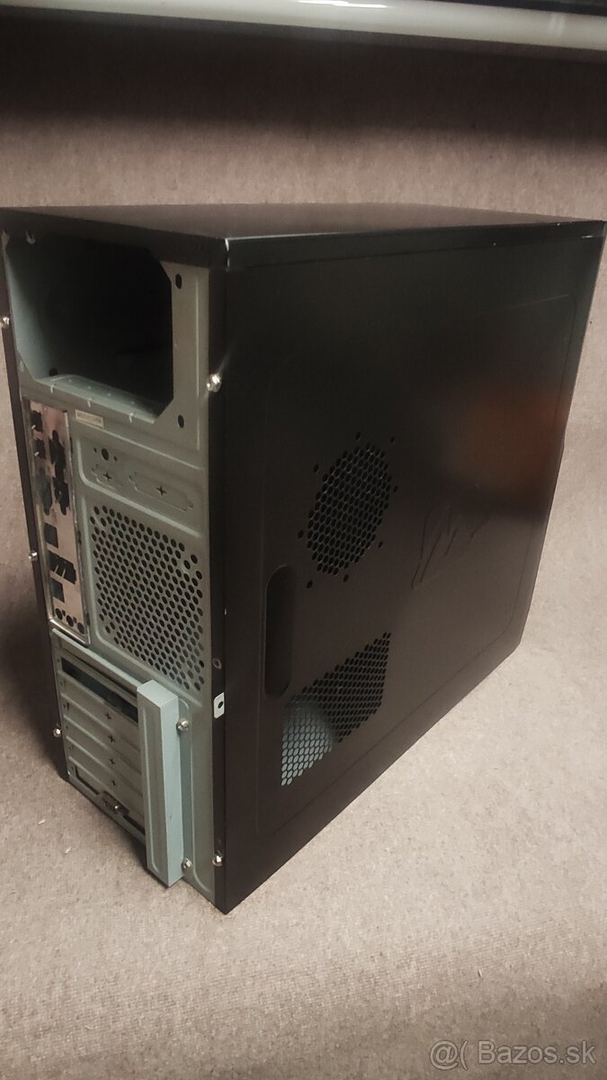 PC skrinka Merkury s DVD mechanikou - 9