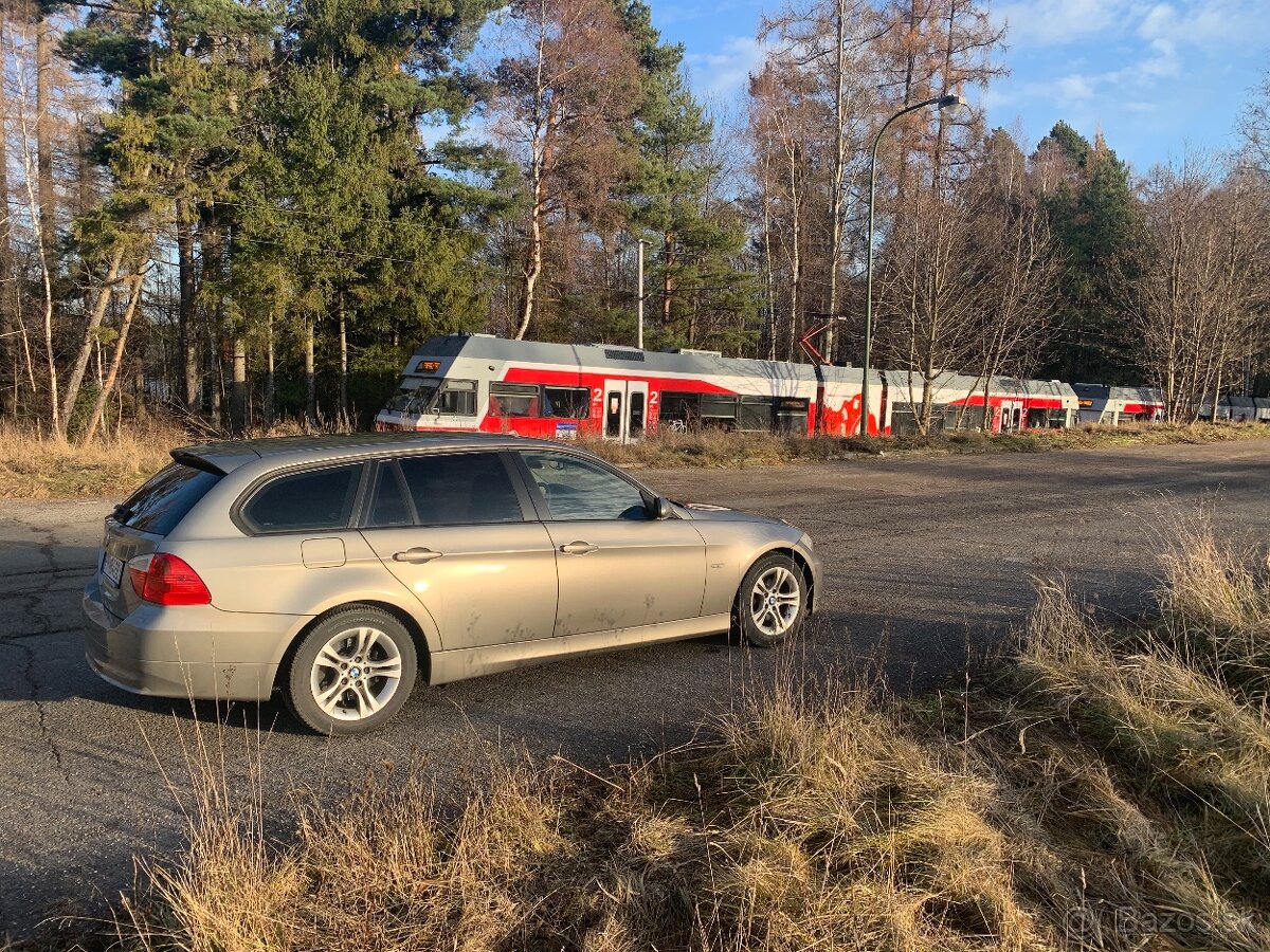 BMW 320d Touring 130kW e91 - 9