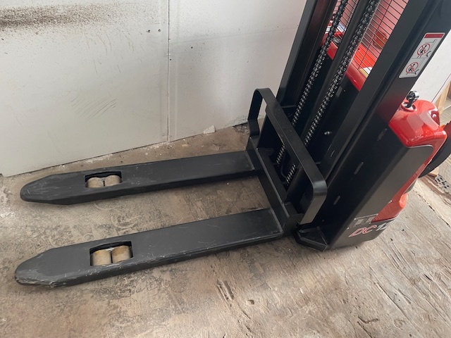 VZV elektrický HELI DC 12 - 9