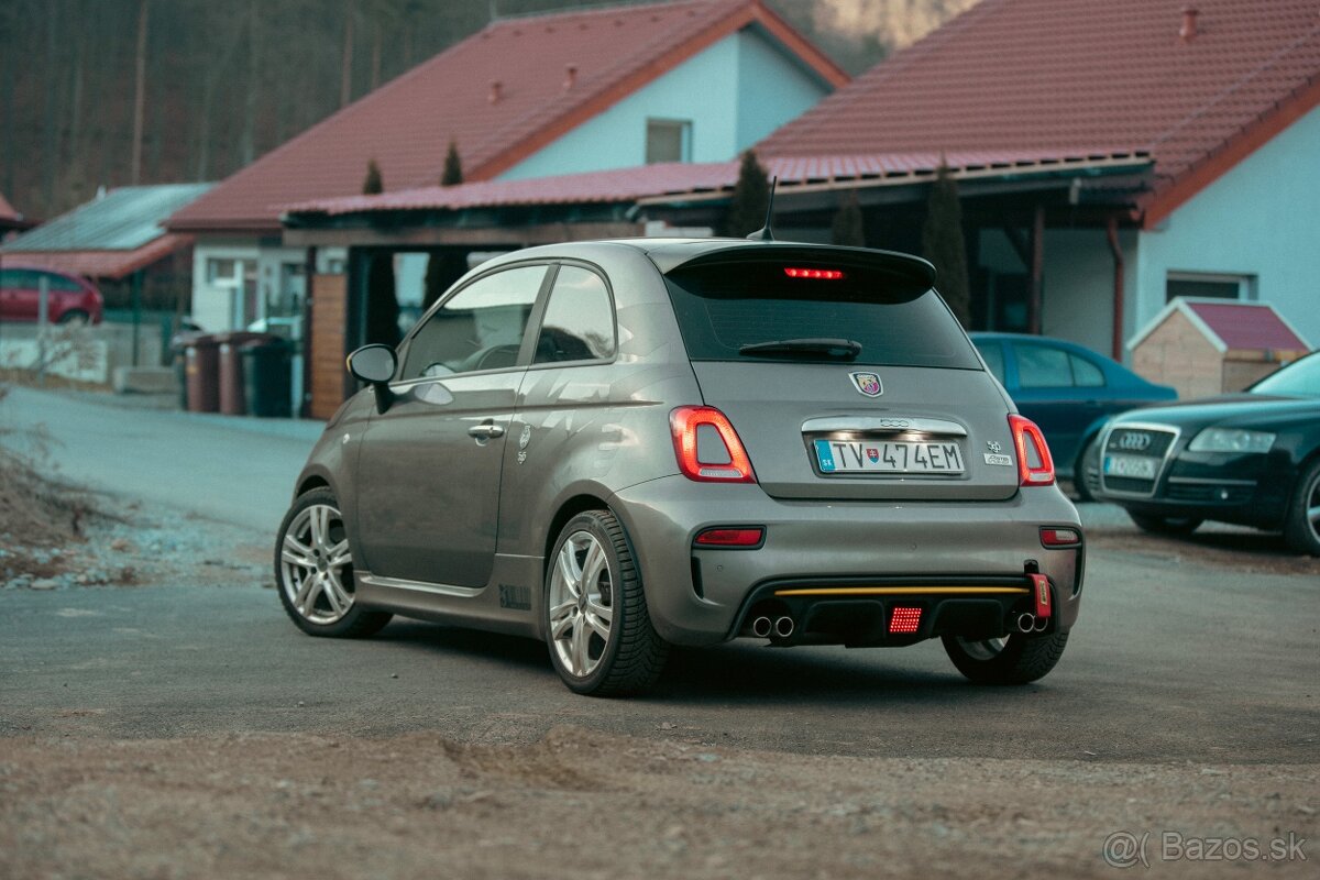 Abarth 595 Pista 70th. BLACK FRIDAY 14 168€ + DPH - 9