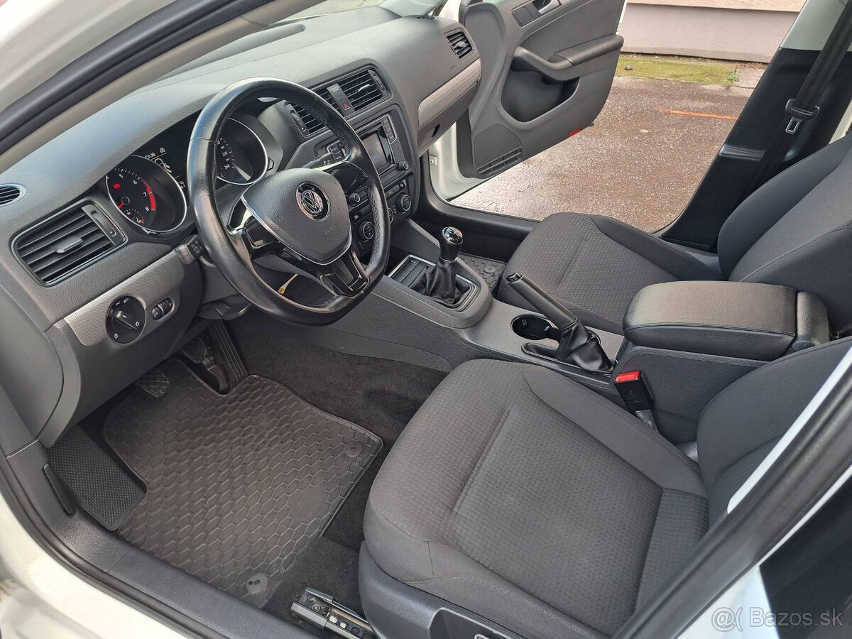 Volkswagen Jetta 1.2 TSI Comfortline - 9