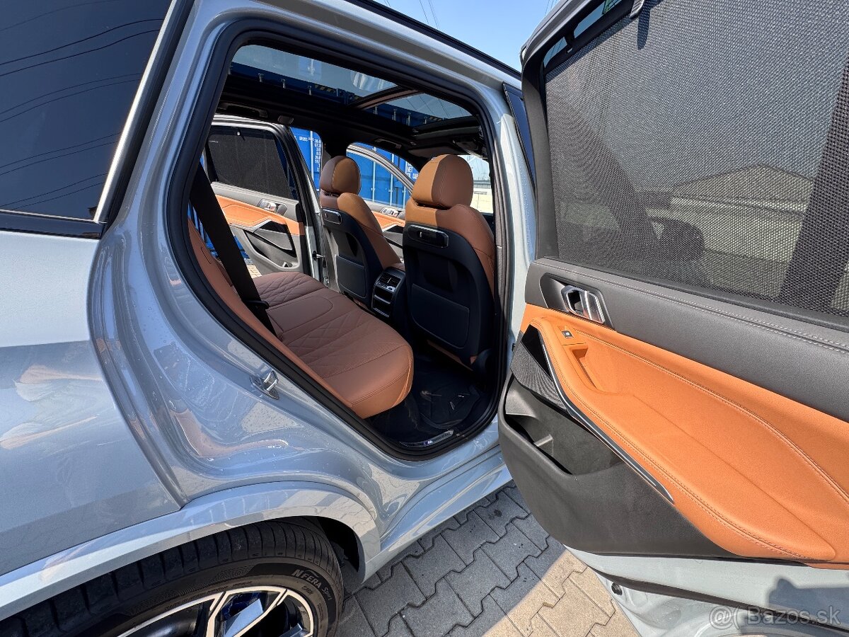 2024 BMW X5 M60i - 9