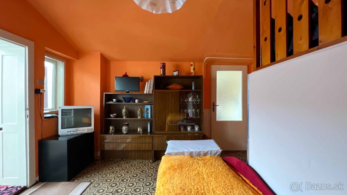 4-izbový rodinný dom v pôvodnom stave - Dolné Saliby - 9