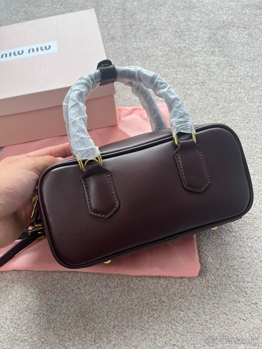 Miu Miu hnedá kabelka - 9