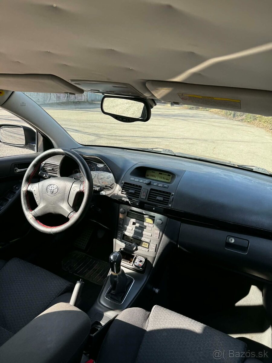 2004 Toyota avensis - 9