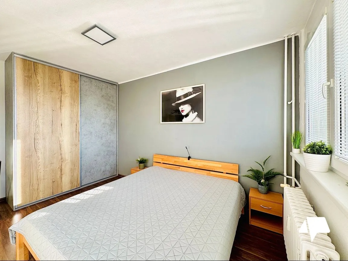 Prenájom 2 izb. byt, rekonštrukcia, balkón, centrum - 9