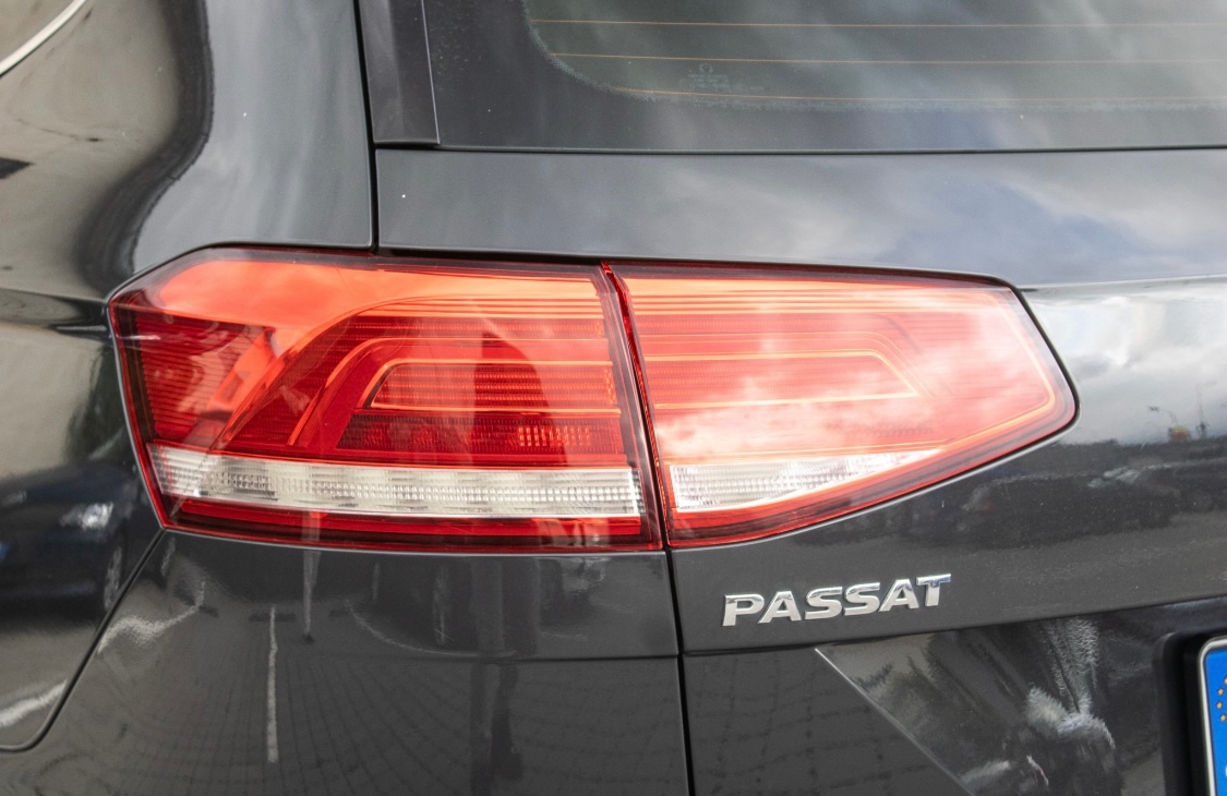 Volkswagen Passat Variant 2.0 TDI - 9