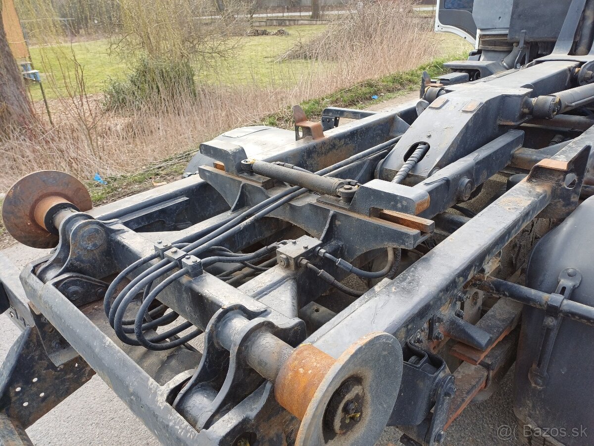 IVECO EUROCARGO ML 90E18 hákový nosič kontejnerů - 9