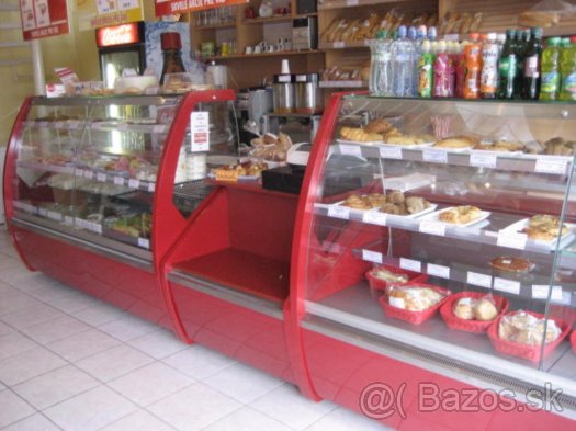 CHLADIACE VITRINY CHLADNICKY REGALE - 9