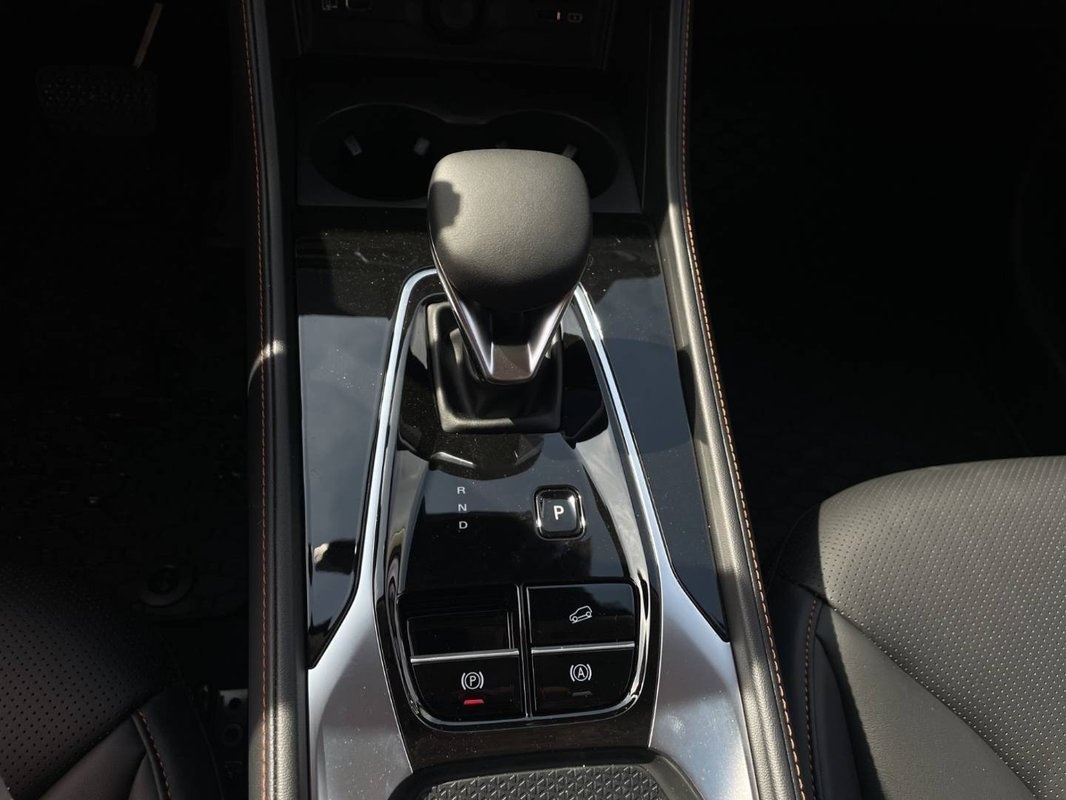 Mg HS PHEV AT EXCLUSIVE - 9