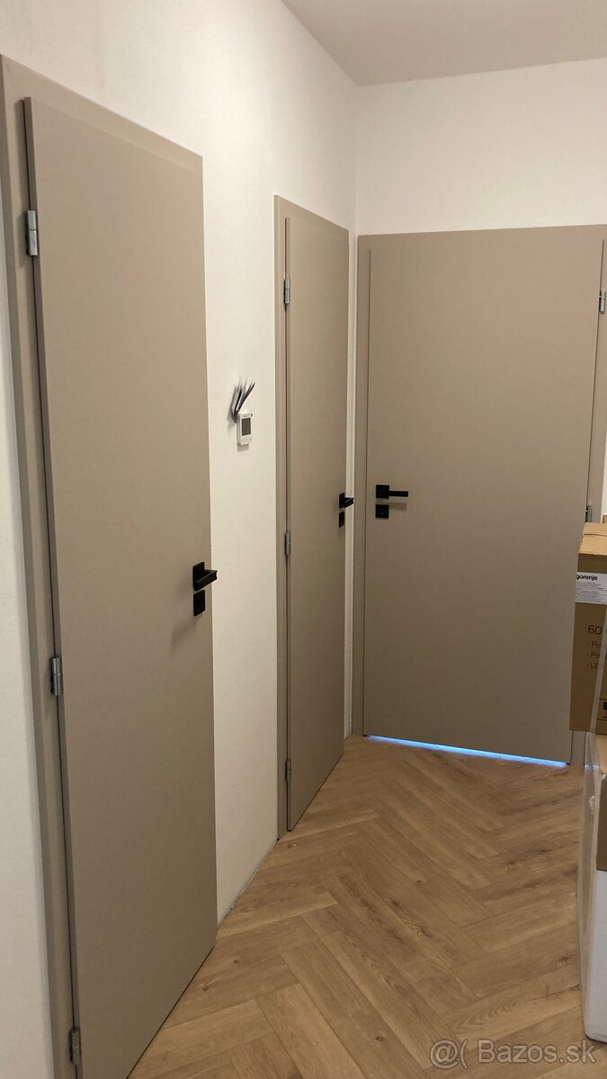 montáž dverí, podlahy, servis - 9