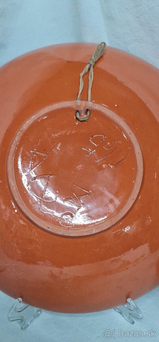 Veľké závesné taniere Pozdišovská keramika - 9