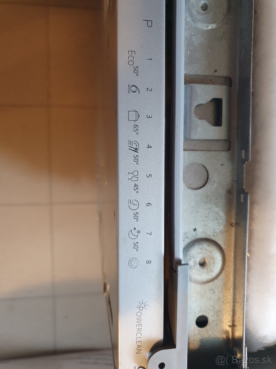 Vstavaná umývačka riadu Whirlpool - 9