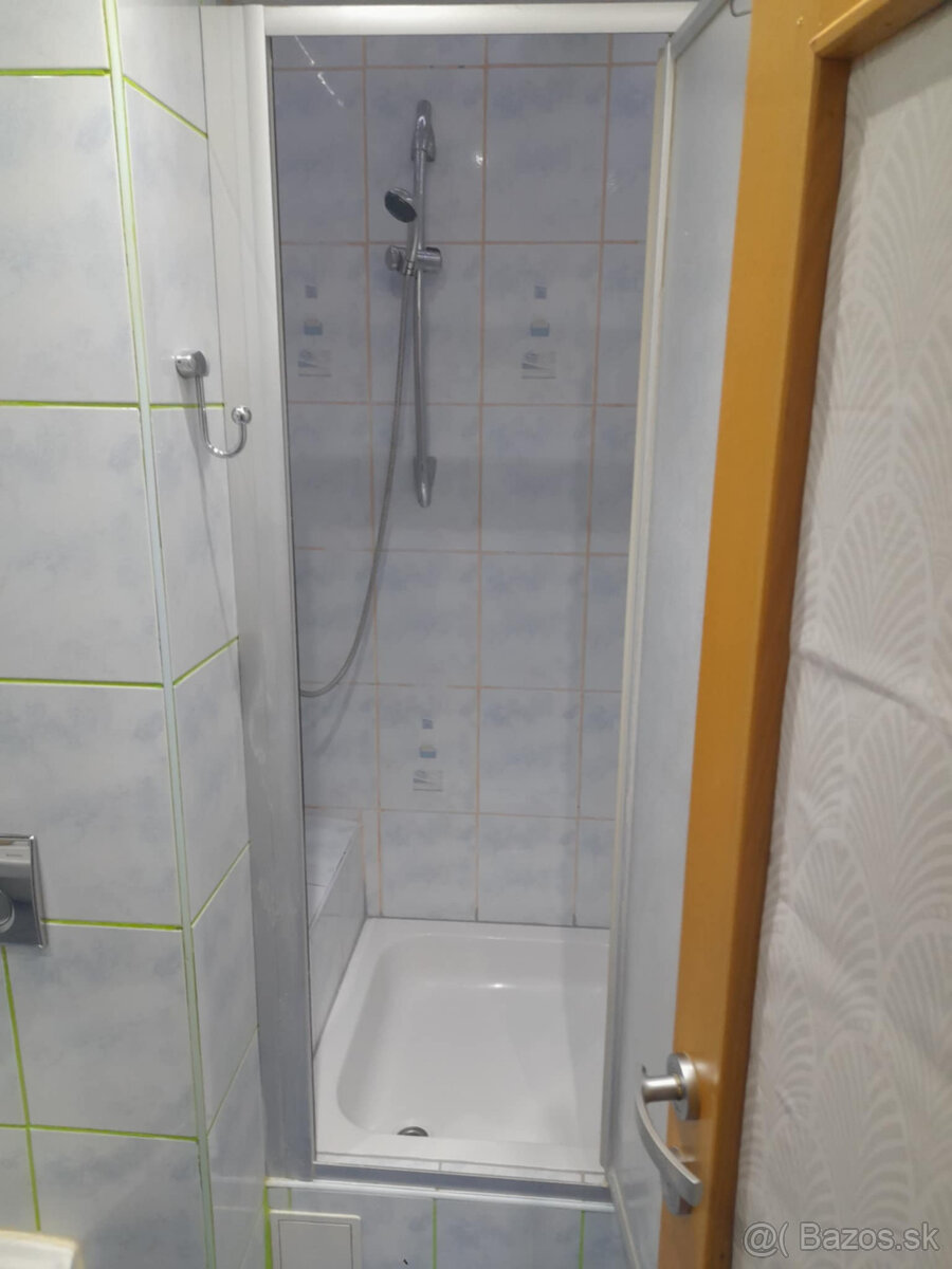 Prenajmem garzonku na sidlisku Medvedzie - 9