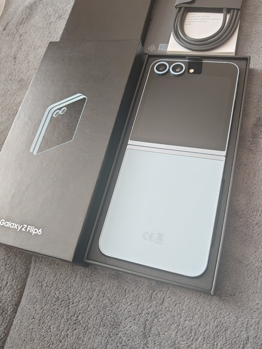 Samsung Galaxy Z Flip 6 12/256 - 9