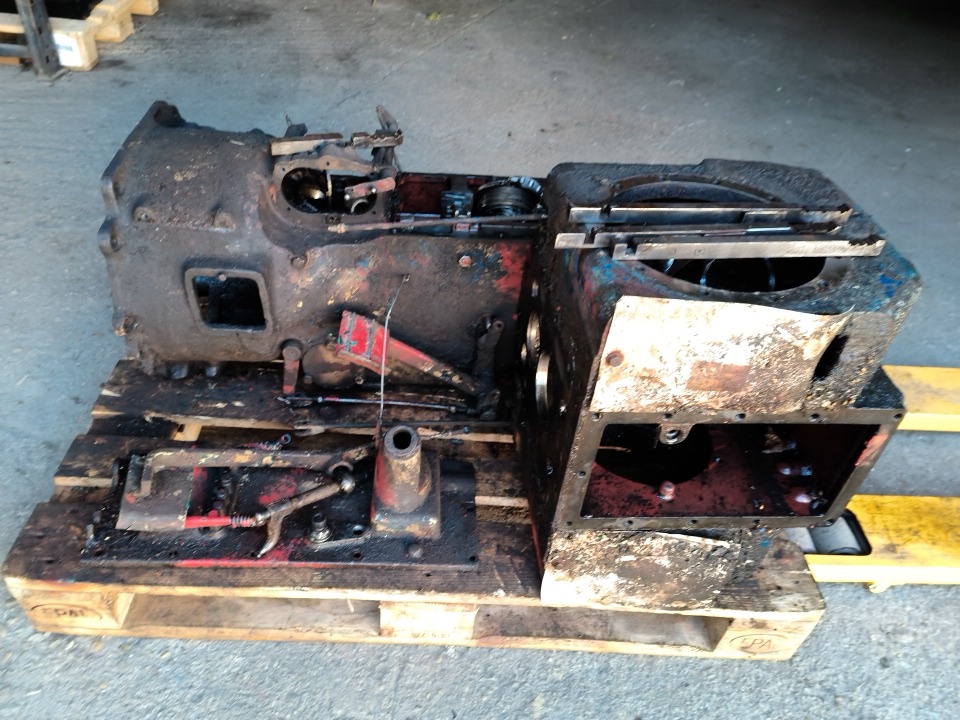 Prevodovka zetor traktor 3011 i 3511 - 9