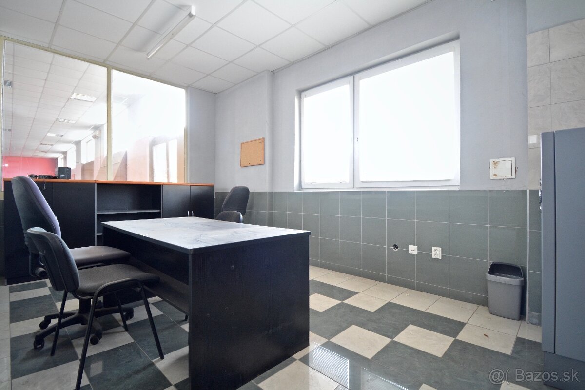 Polyfunkčná budova na predaj v Opatovej - 9