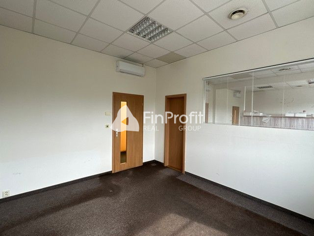 Administratívny priestor na prenájom - 43,05 m2, Tomášikova - 9