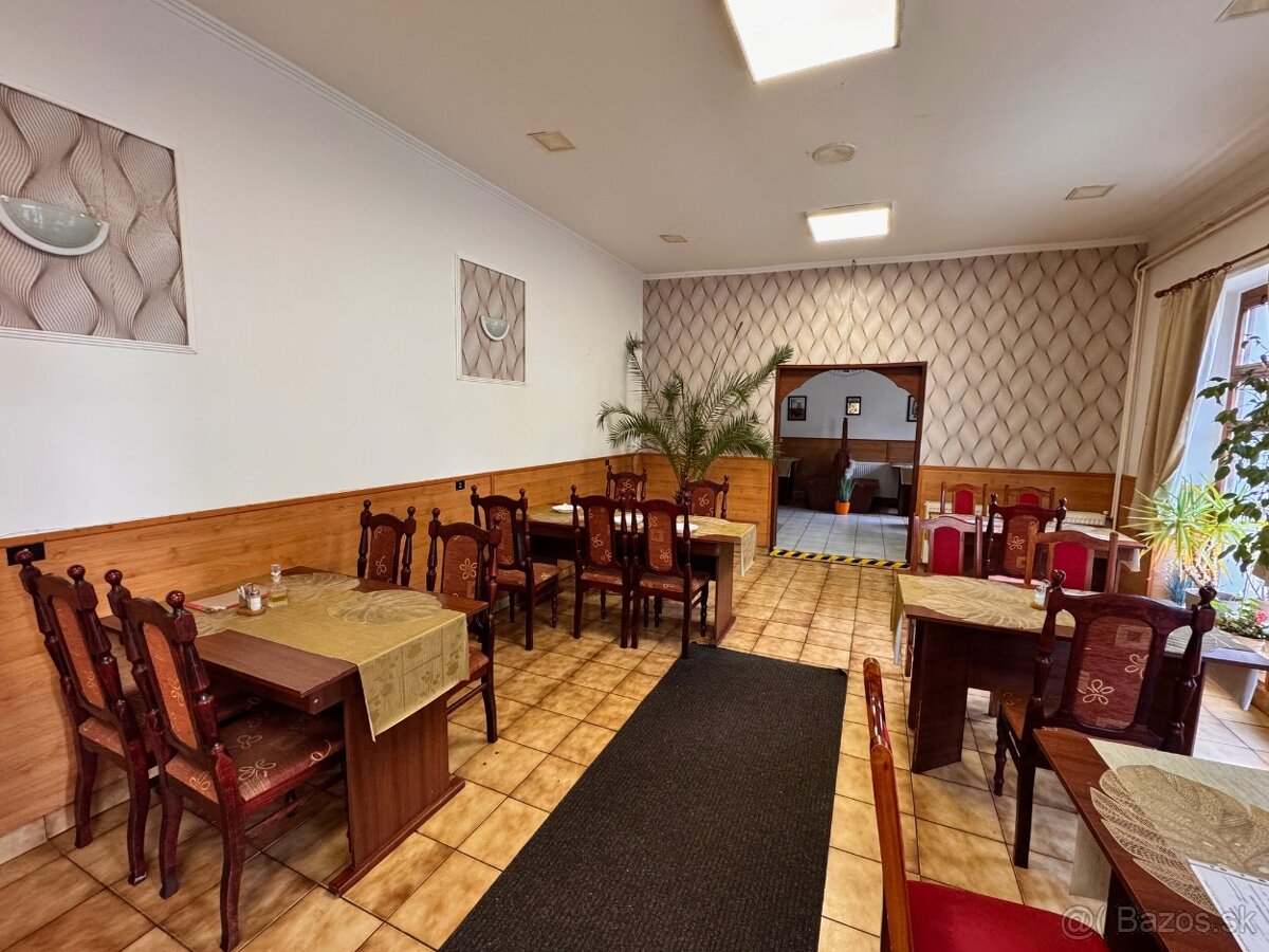 Podnikateľský objekt na prenájom v Lučenci - 9