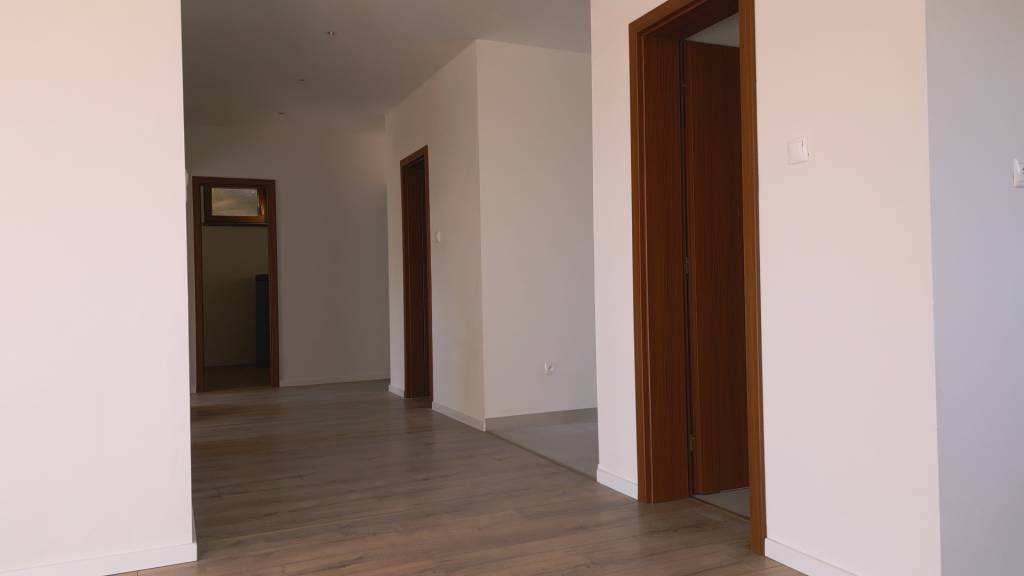 Predaj novostavba rodinného domu Nová Baňa - 9