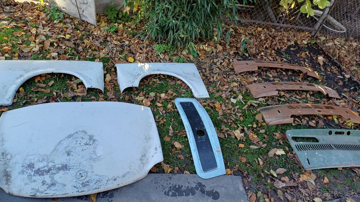 Karosárske diely Škoda Trabant - 9