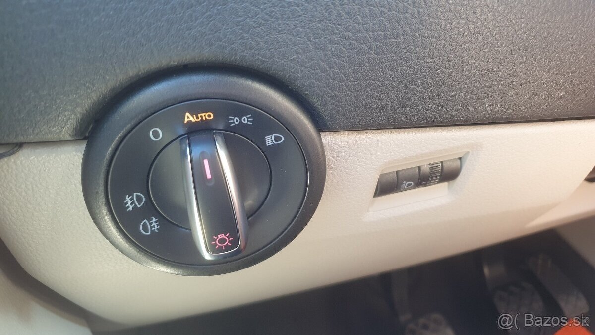 VW Transporter T6 2.0 TDI 75 KW rok- 2015 - 9