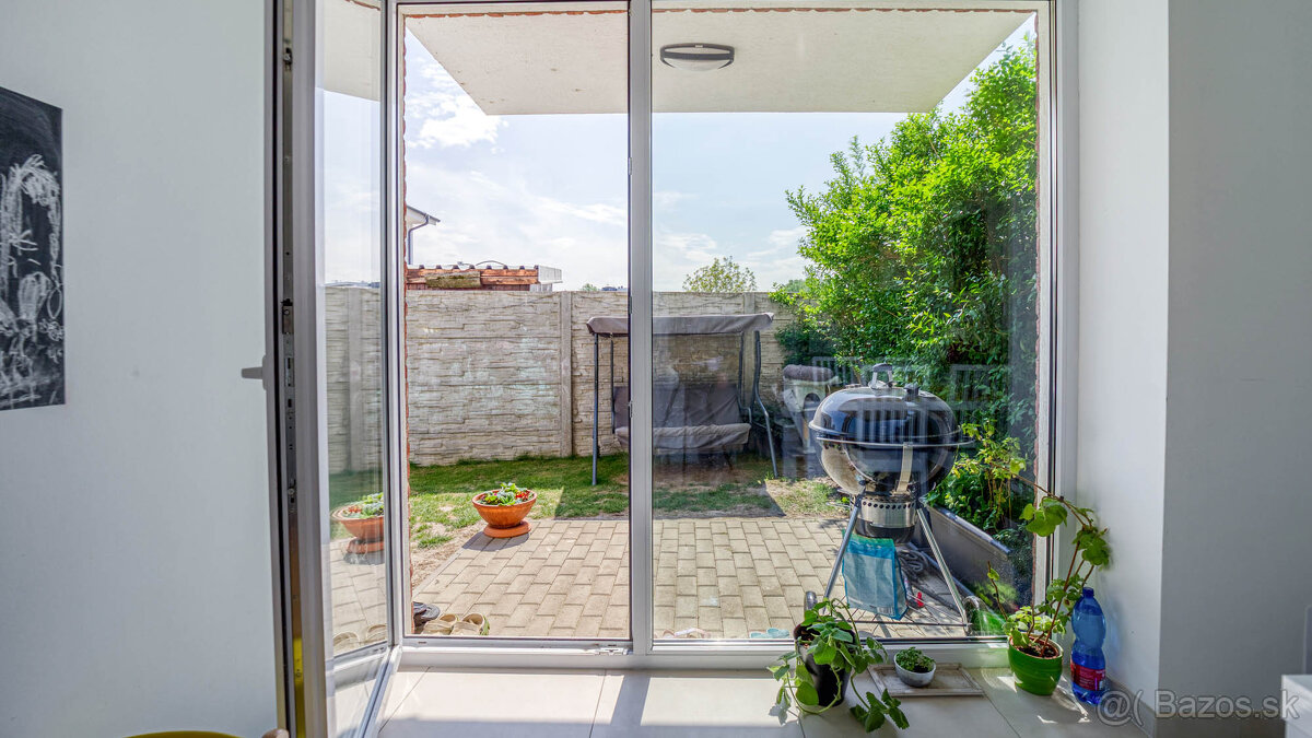 Posledný 5izb RD kompletne zariadený s garážou v krásnom pro - 9