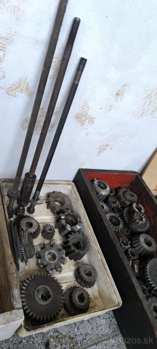 Fréza , noze , vrtáky , sústruh - 9