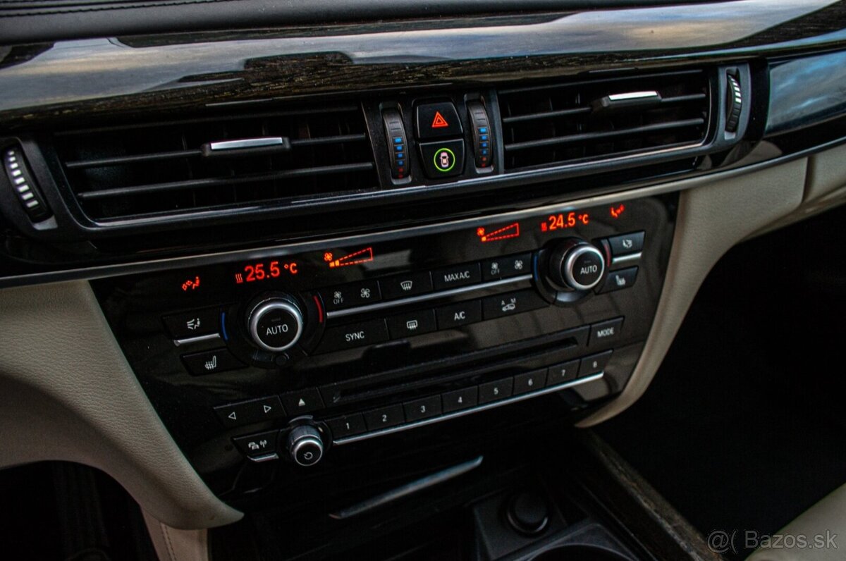 BMW X5 xDrive30d 190kW M-Packet - 9