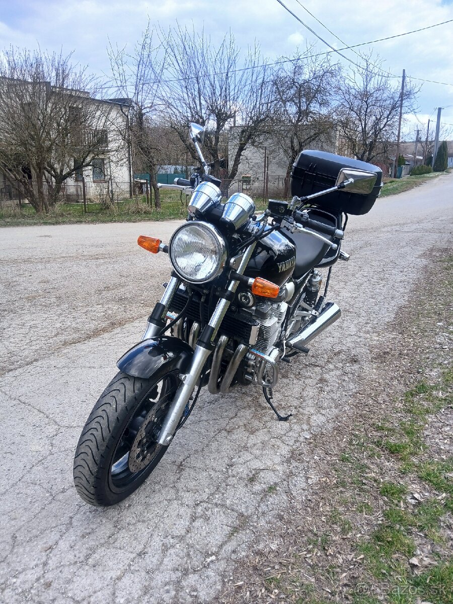 Yamaha XJR 1300 - 9