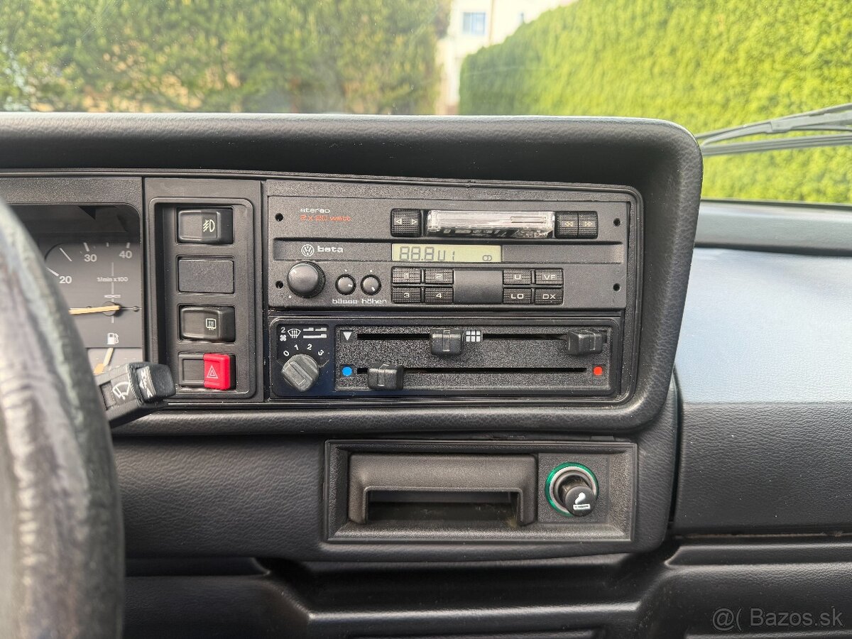 Volkswagen Golf mk1 cabrio - 9
