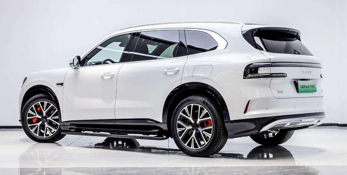 Zeekr 8X 70kWh Ultra+ 900 hp - 9