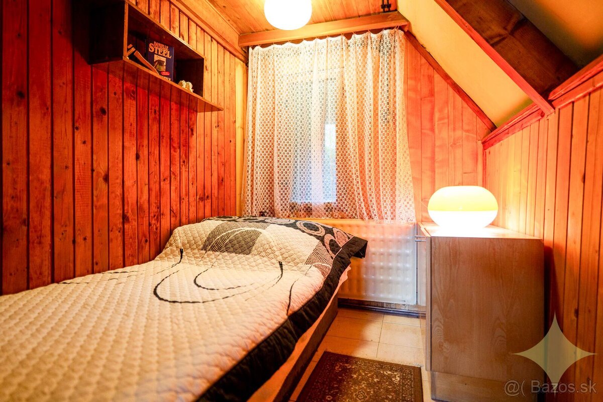 Predaj útulnej, murovanej rekreačnej chaty v tichej časti Du - 9