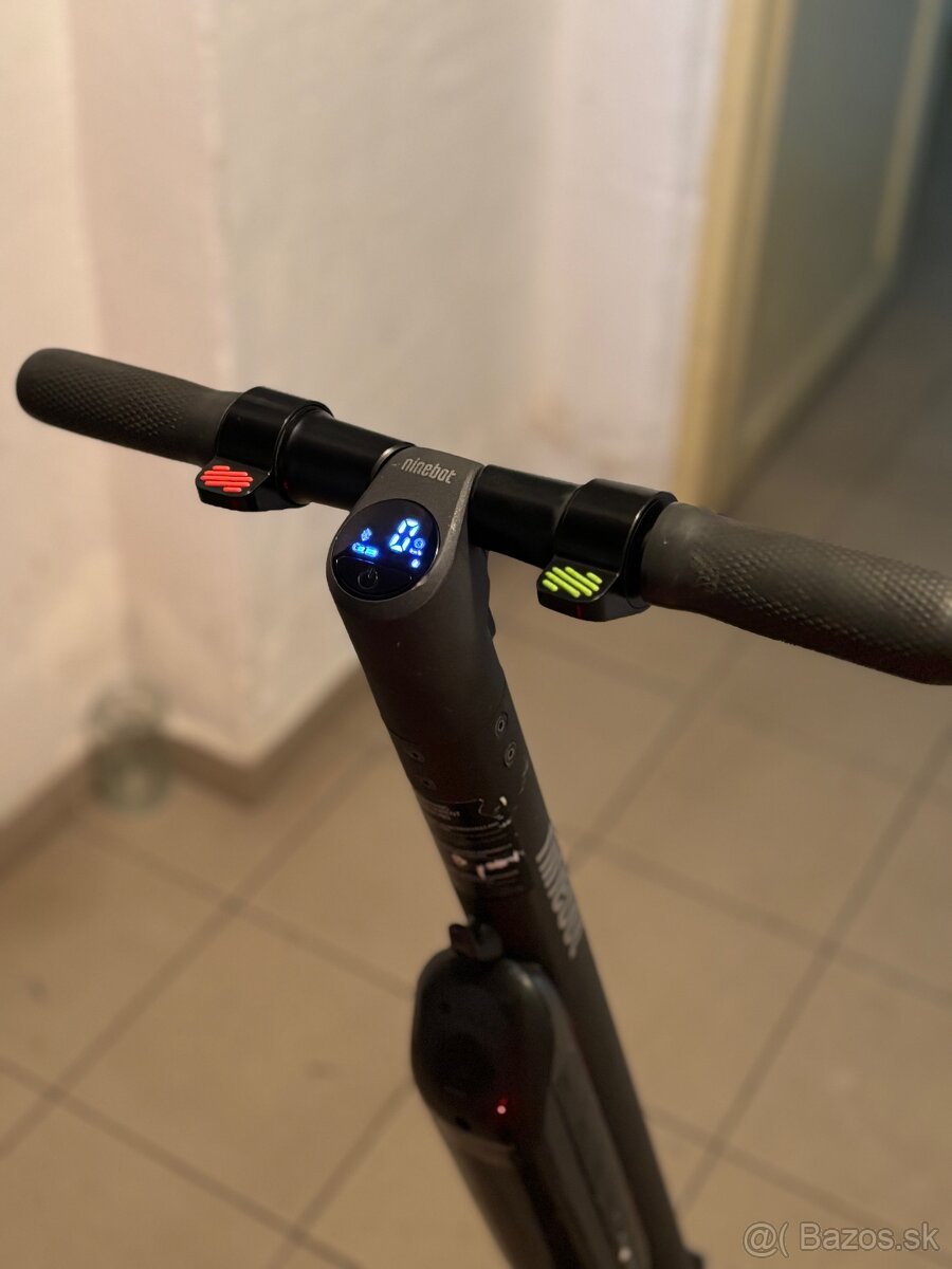 Segway Ninebot Kickscooter E25A - elektrická kolobežka - 9