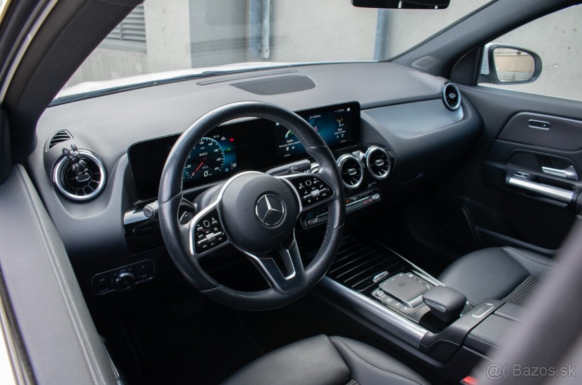 Mercedes-Benz GLA 200d A/T 110kw - 9