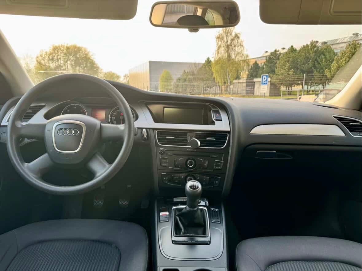 Audi A4 B8 2.0 TDI - 9