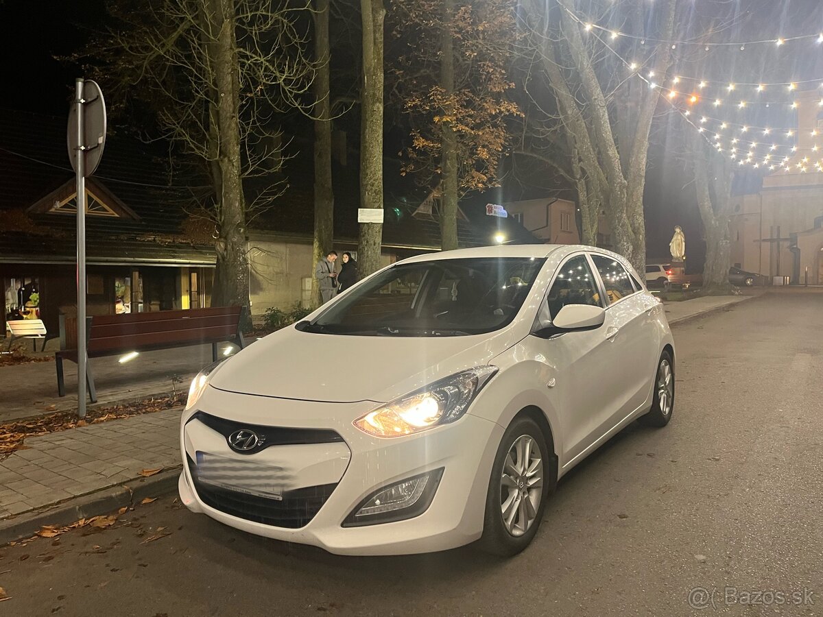 Hyundai i30 1.6crdi 2013 diesel - 9